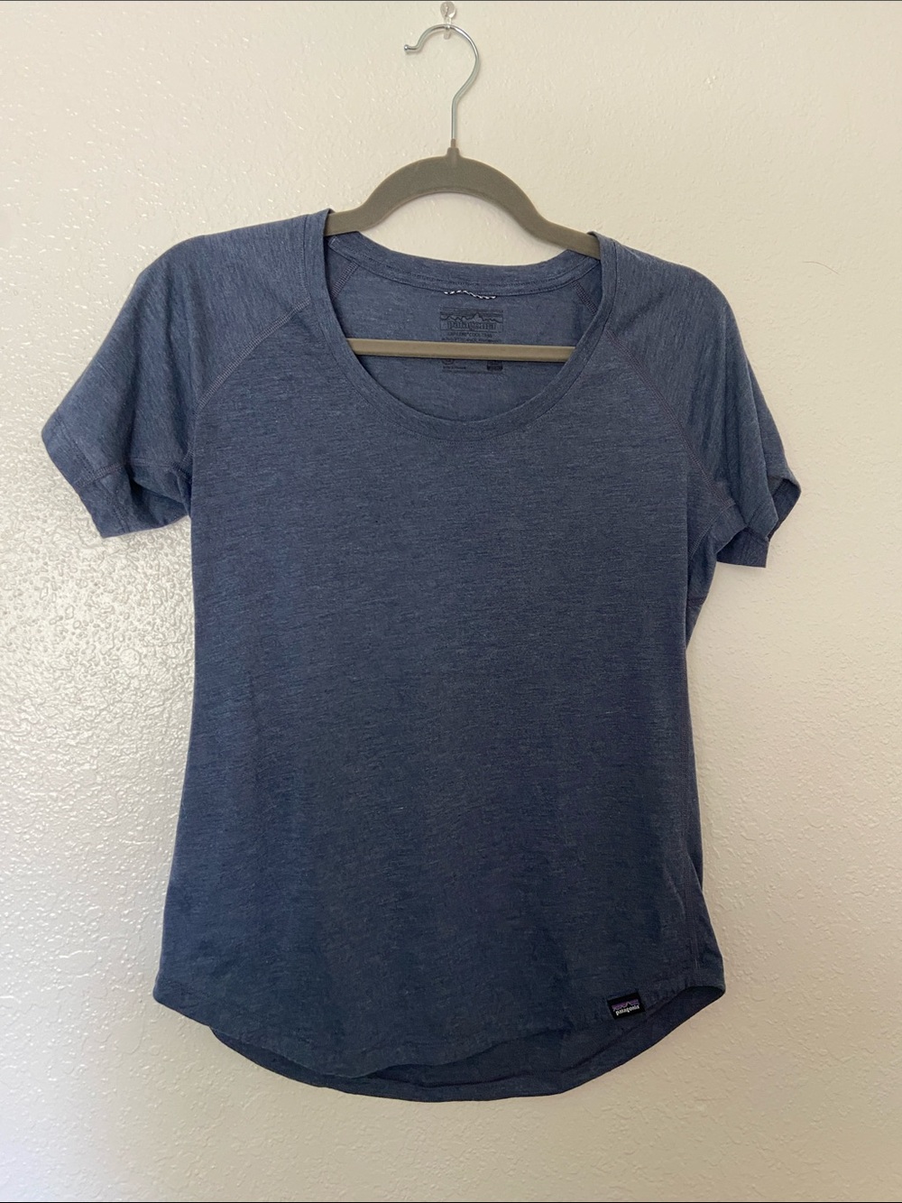 Patagonia Women's Short Sleeve Tee in Heather Navy